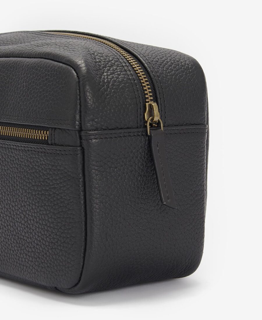 Barbour Highgate Leather Washbag-Black