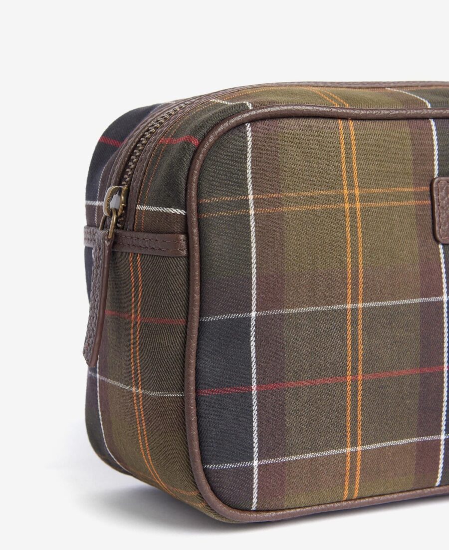 Barbour Tartan & Leather Washbag- Classic Tartan