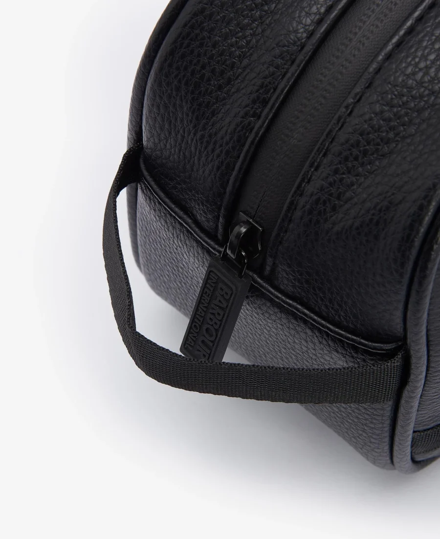 B.Intl Blackwall Washbag- Classic Black